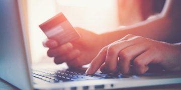 The Headache of Credit Card Interest Rate: How to Decrease It